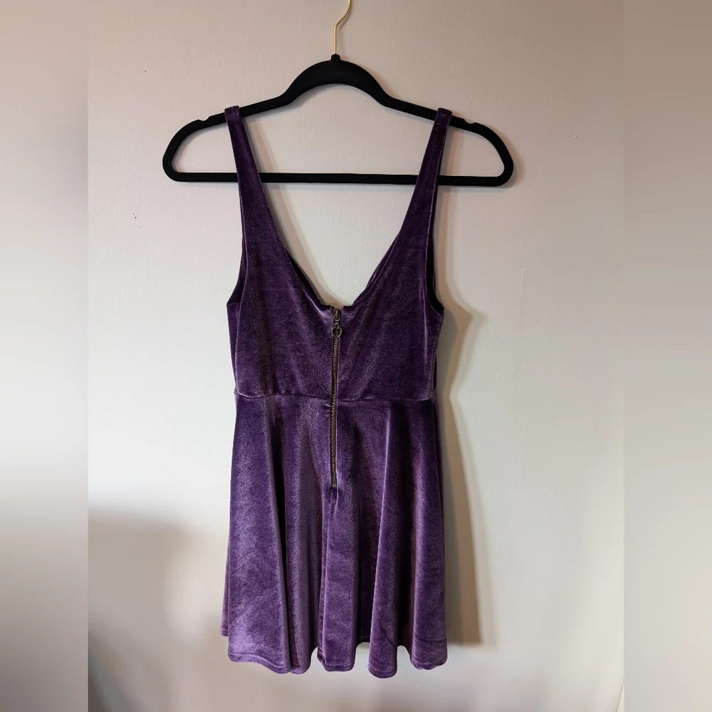 Urban Outfitters Elegant Purple Velvet Dress - Picture 4 of 6